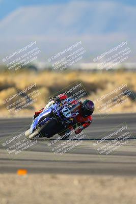 media/Dec-07-2024-CVMA (Sat) [[21c5f1ef85]]/Race 12-Supersport Middleweight/